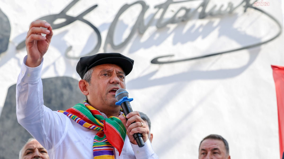 Özgür Özel: "Kimse enseyi karartmasın. O sandığa…