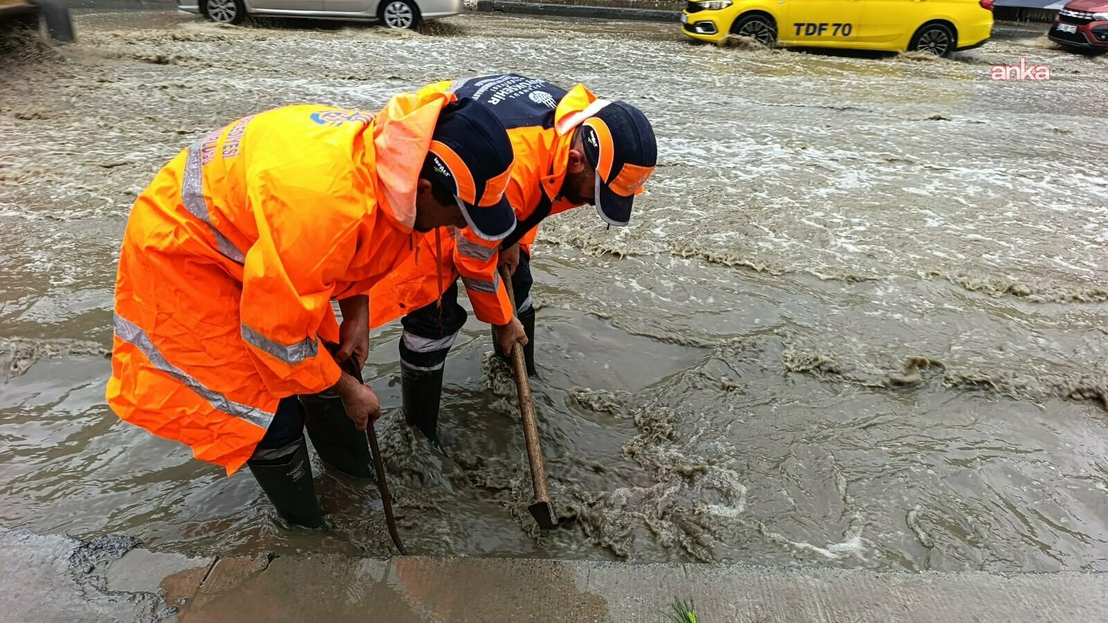 Sağanak İstanbul'da etkili oldu