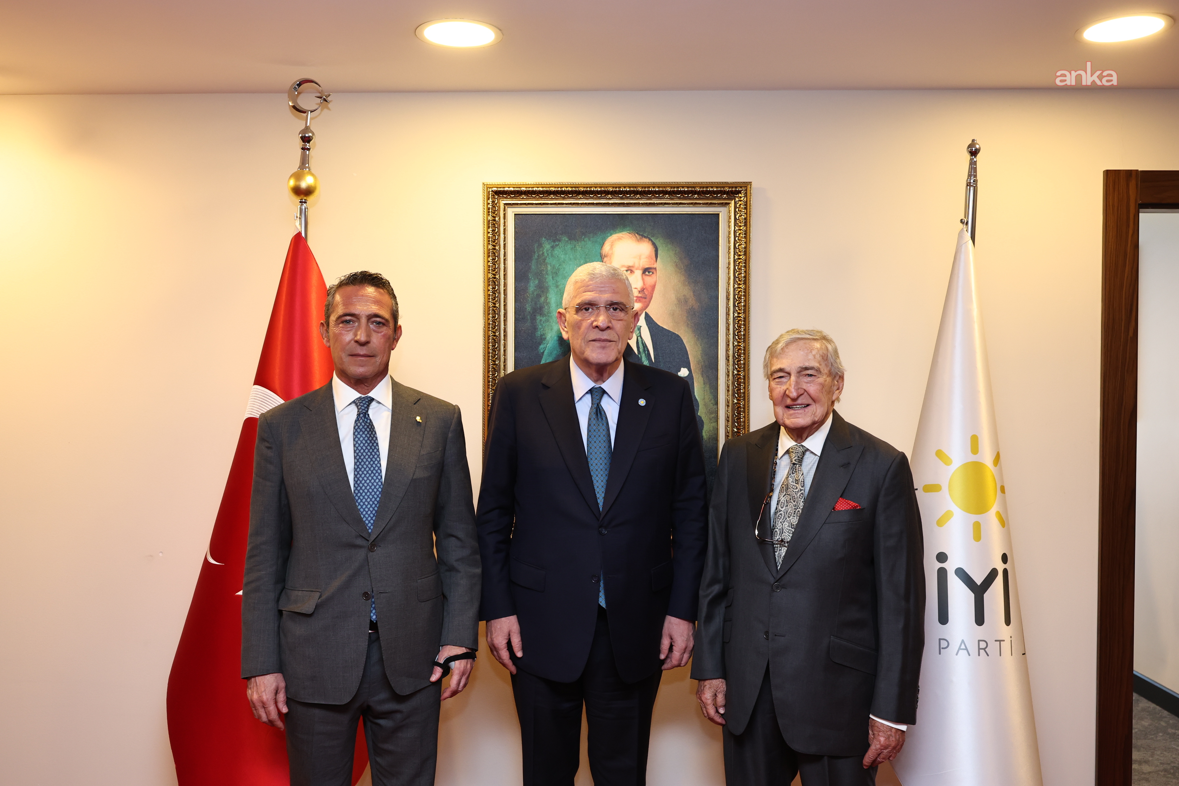 Rahmi Koç, Müsavat Dervişoğlu'nu ziyaret etti