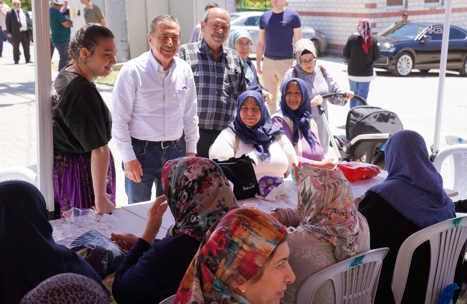 Tepebaşı Belediye Başkanı Ataç, Yukarıkartal ve Akköy mahallelerinde vatandaşlar ile buluştu