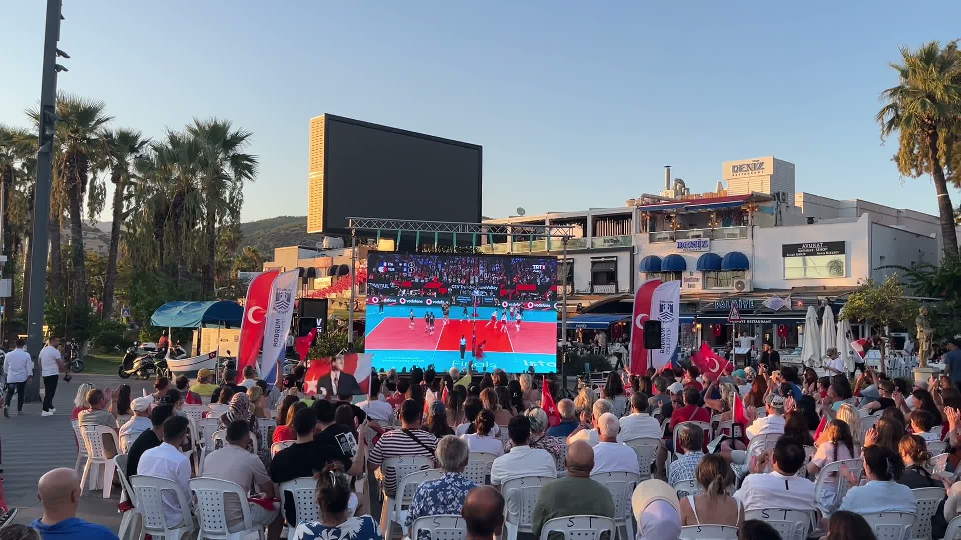 Bodrum’da Filenin Sultanları’nın Avrupa şampiyonluğu coşkuyla kutlandı