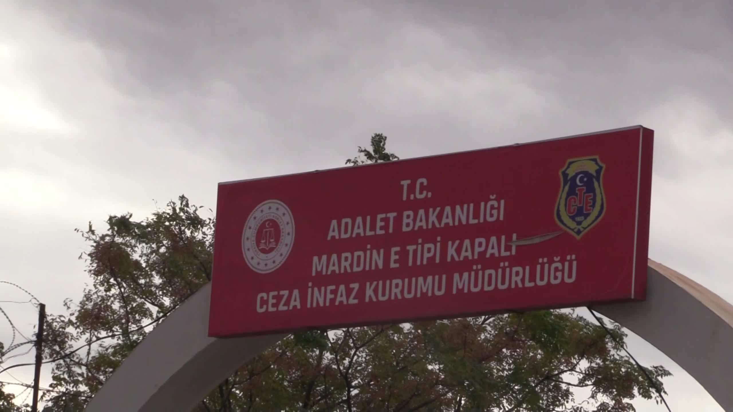 Mardin'de 3 kişinin hayatını kaybettiği yol verme kavgasında 5 kişi tutuklandı