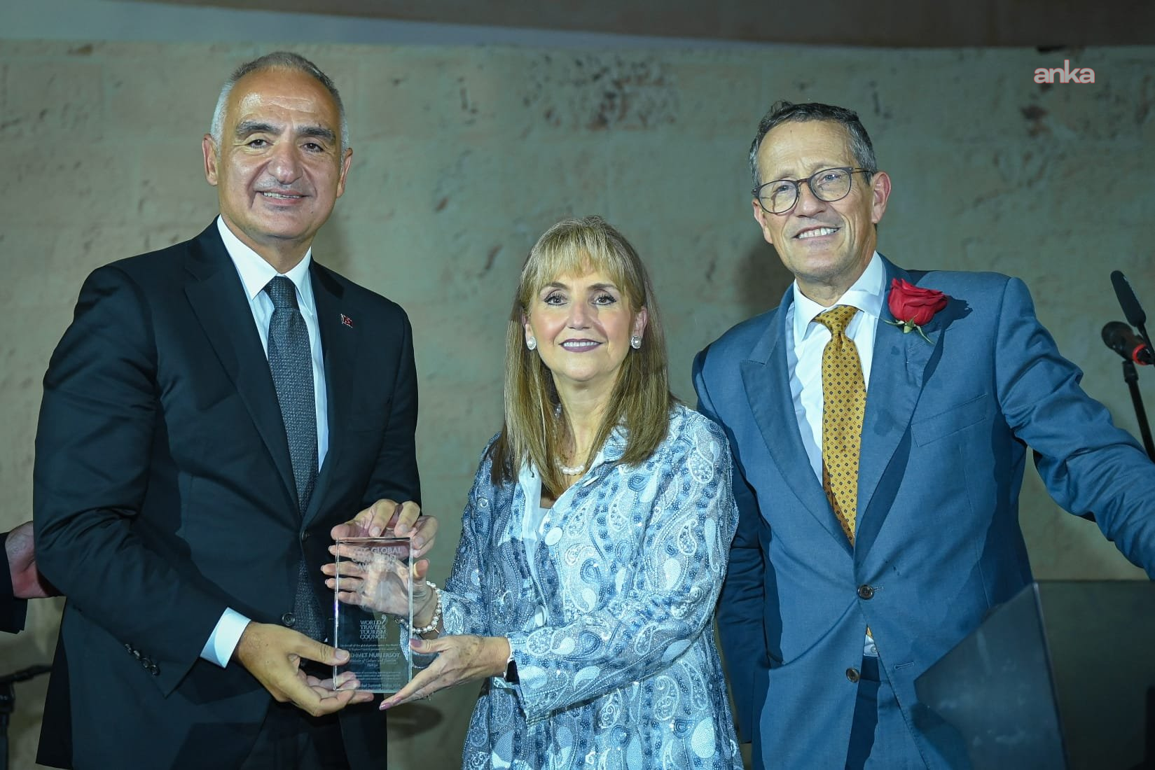 Bakan Ersoy: Türkiye turizmine WTTC’den “Global Champion” ödülü verildi