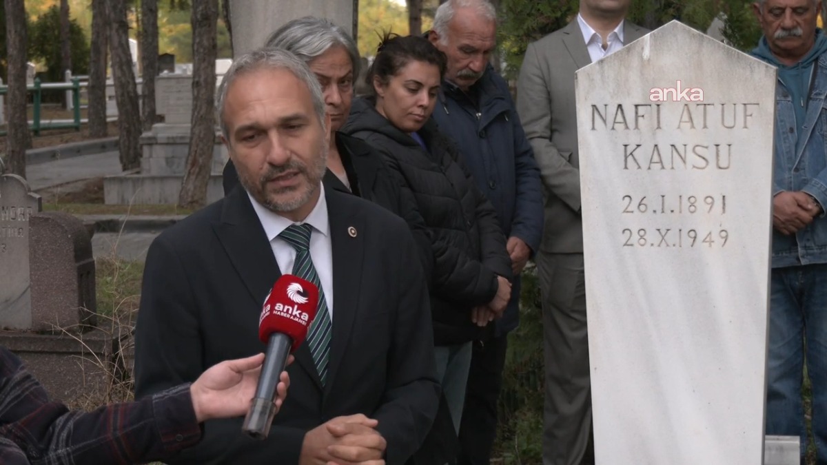 Nafi Atuf Kansu kabri başında anıldı...