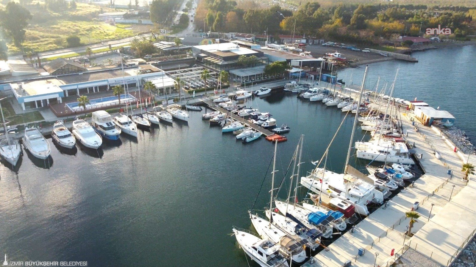 İzmir Marina’da "pop klasikleri"