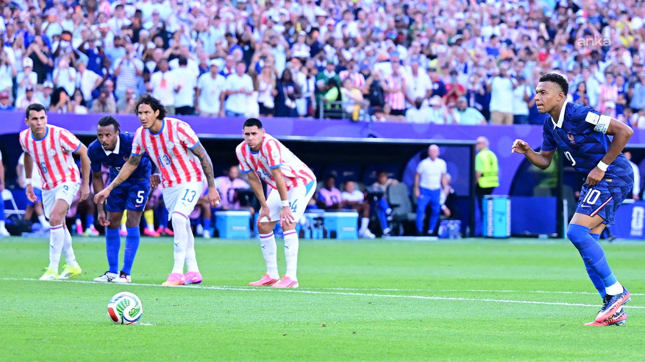 Fransa, Paraguay'ı tek golle geçti, çeyrek finale yükseldi