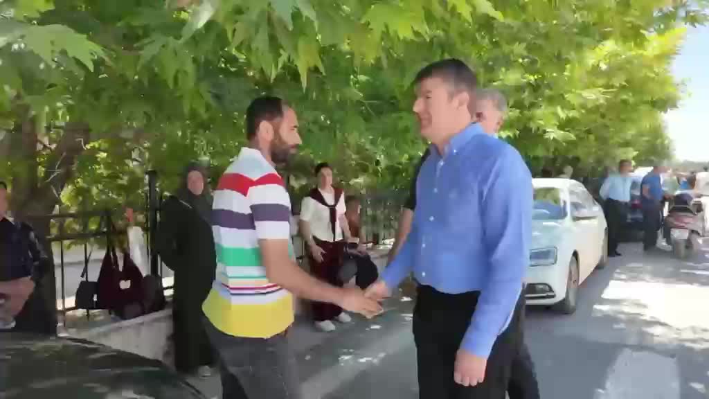 Adıyaman Belediye Başkanı Tutdere'den velilere moral ziyareti