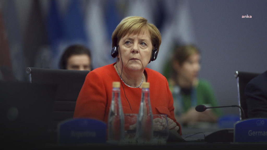 Eski Almanya Başbakanı Merkel, AfD'nin Saksonya-Anhalt seçimindeki zaferini "şok edici" olarak nitelendirdi