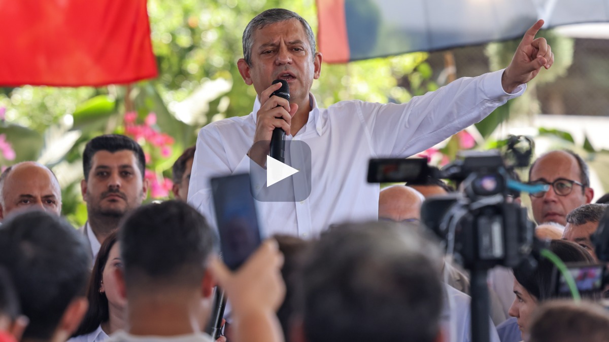 Özgür Özel İzmir'de: Kadir İnanır’ın deyimiyle ‘bizim adımız Tatar Ramazan, biz bu oyunu bozarız
