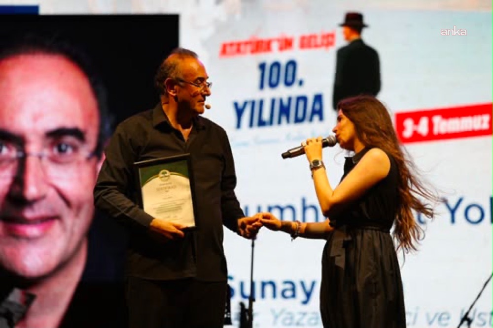 Çeşme'de Atatürk'ün kente gelişinin 100'üncü yılı coşkuyla kutlandı