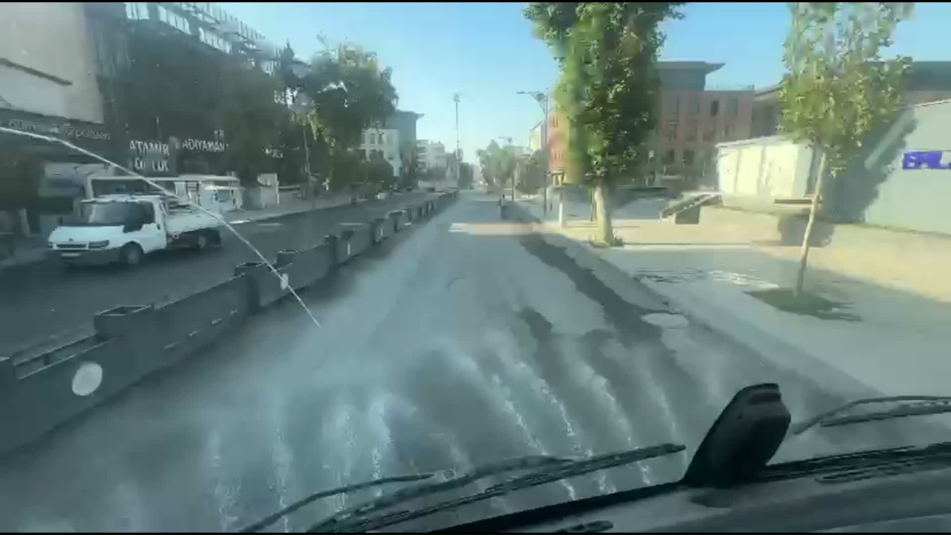 Adıyaman Belediyesi’nden tozla mücadelede çift vardiya