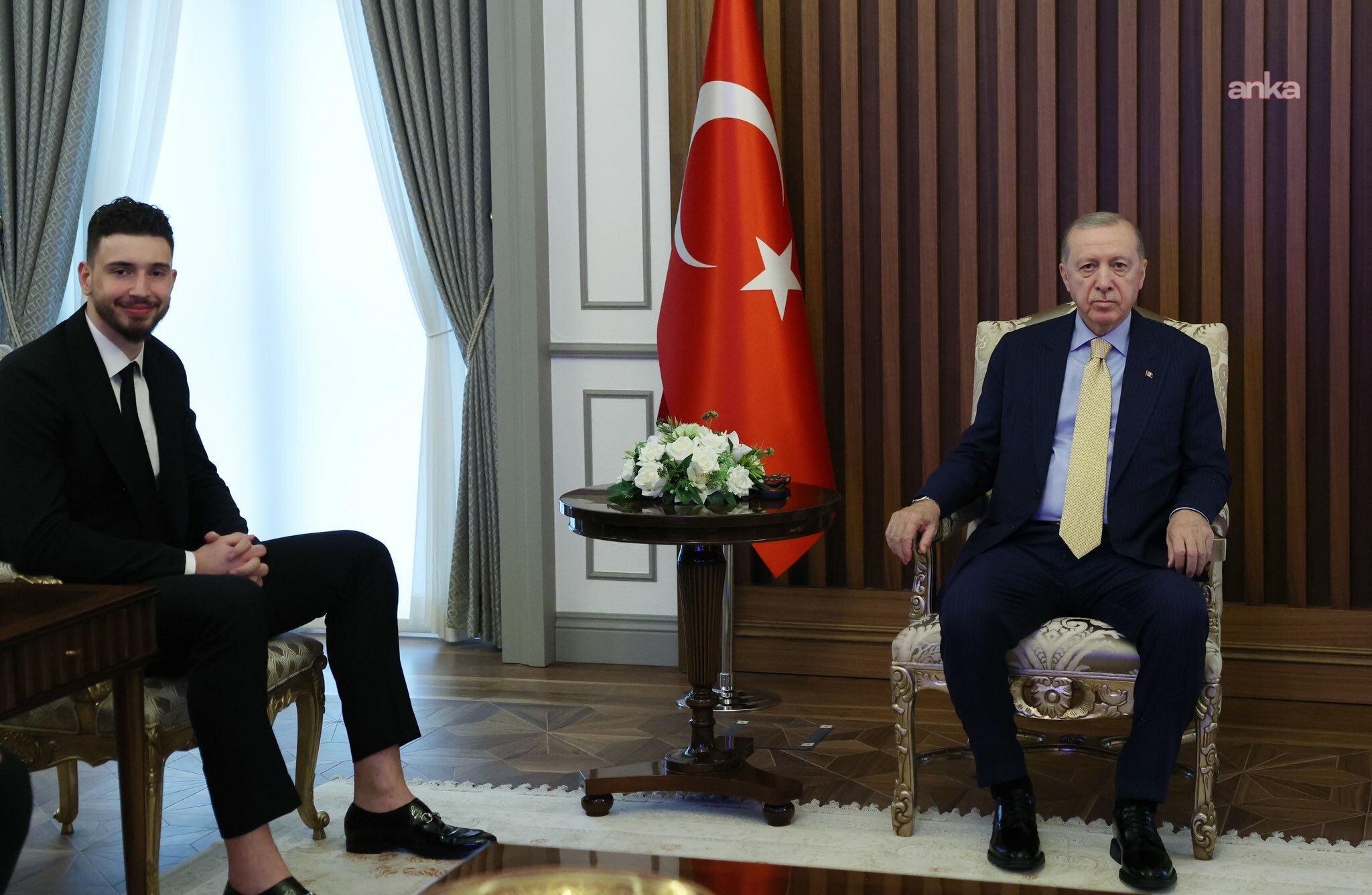 Cumhurbaşkanı Erdoğan, milli basketbolcu Alperen Şengün'ü kabul etti