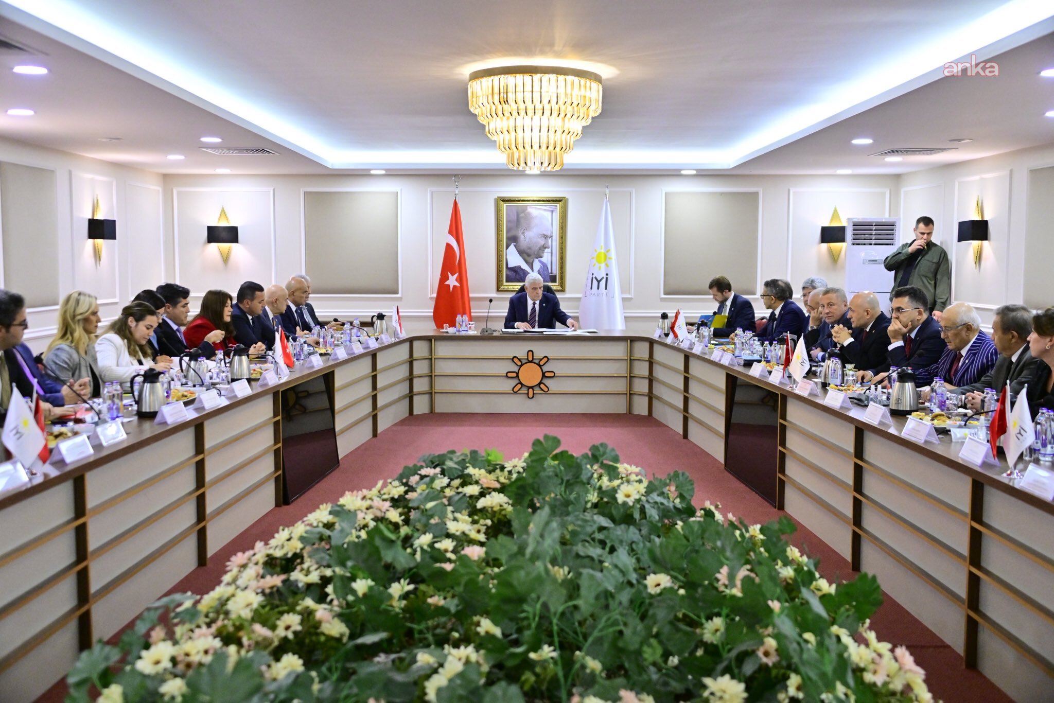 İYİ Parti Genel İdare Kurulu, Dervişoğlu başkanlığında toplandı