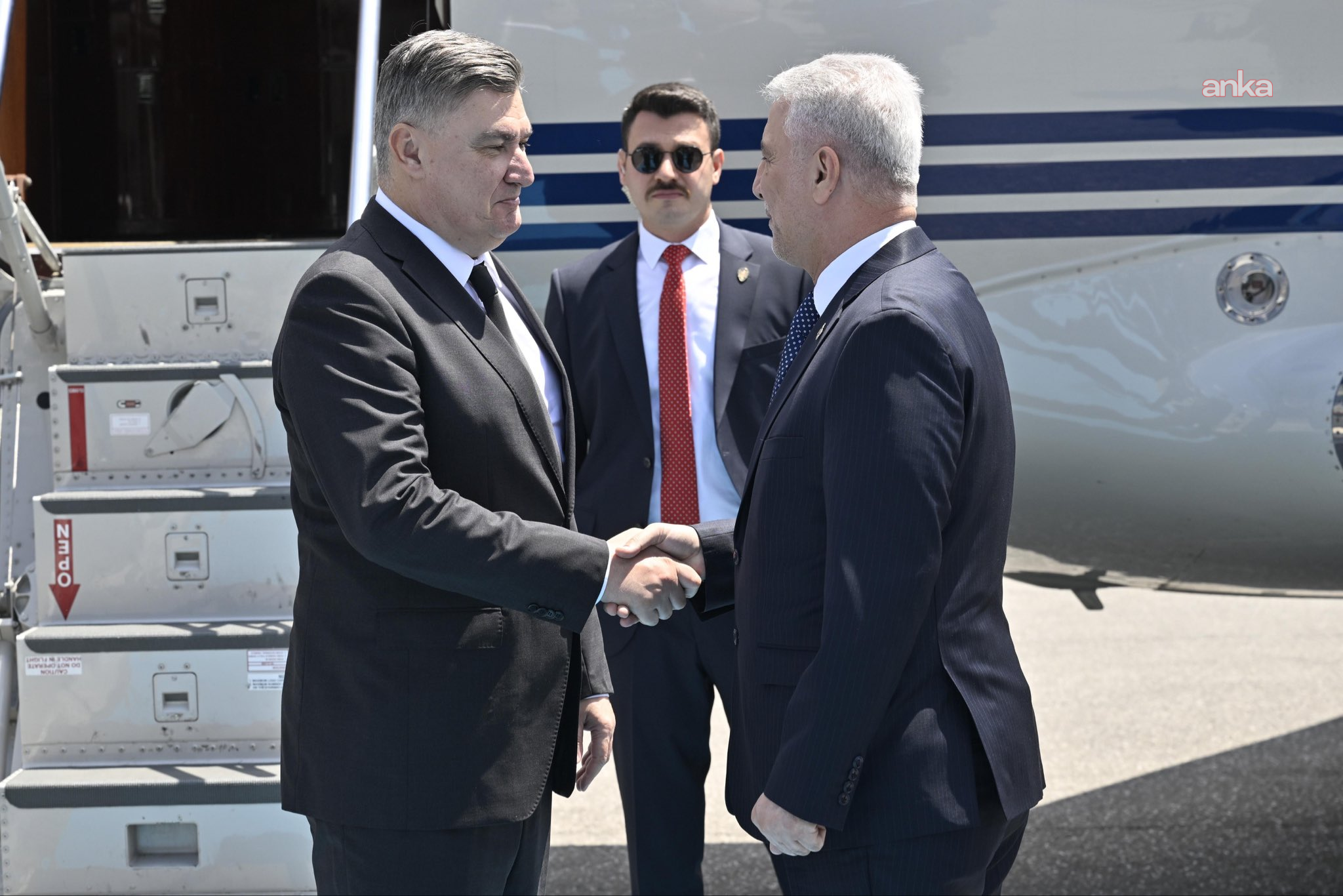 Ticaret Bakanı Bolat, NATO Zirvesi kapsamında Ankara'ya gelen Hırvatistan Cumhurbaşkanı Milanović'i Ankara'da karşıladı