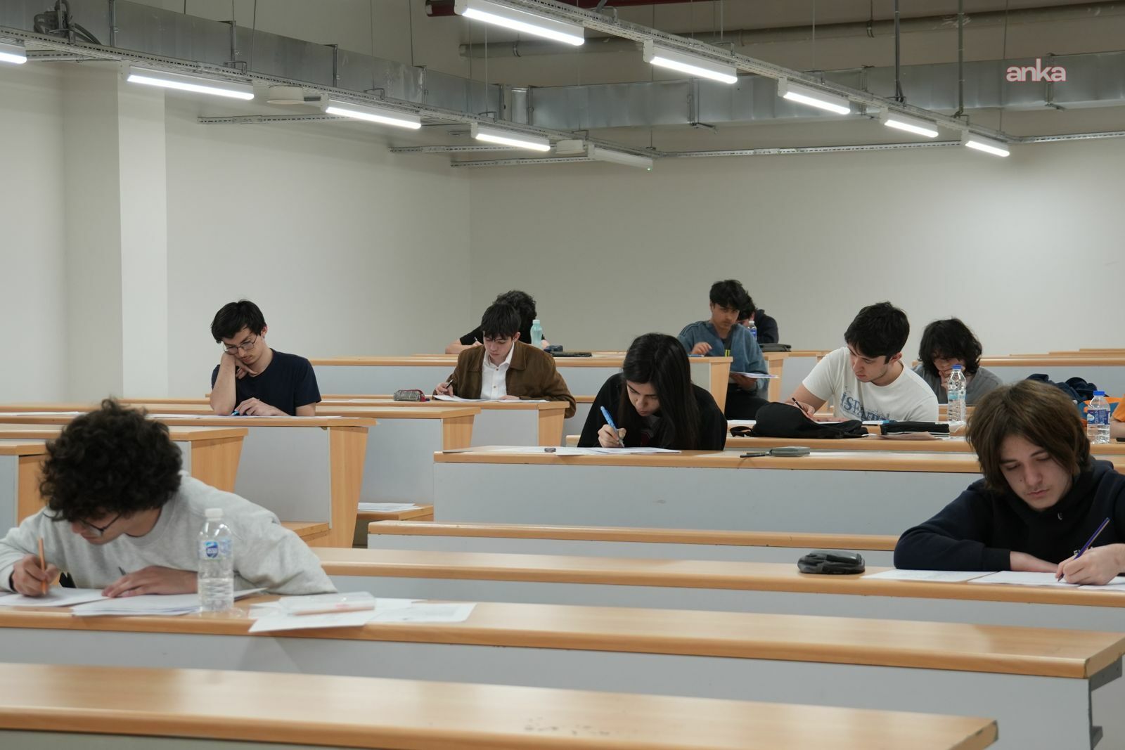 Lise öğrencileri, Doğuş Üniversitesi 2. Fizik Yarışması’nda ter döktü