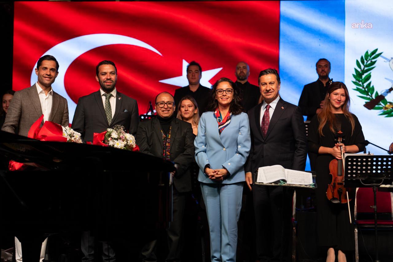 Uluslararası Muğla Kültür ve Sanat Şenliği'nin finali, Guatemala ezgileriyle yapıldı