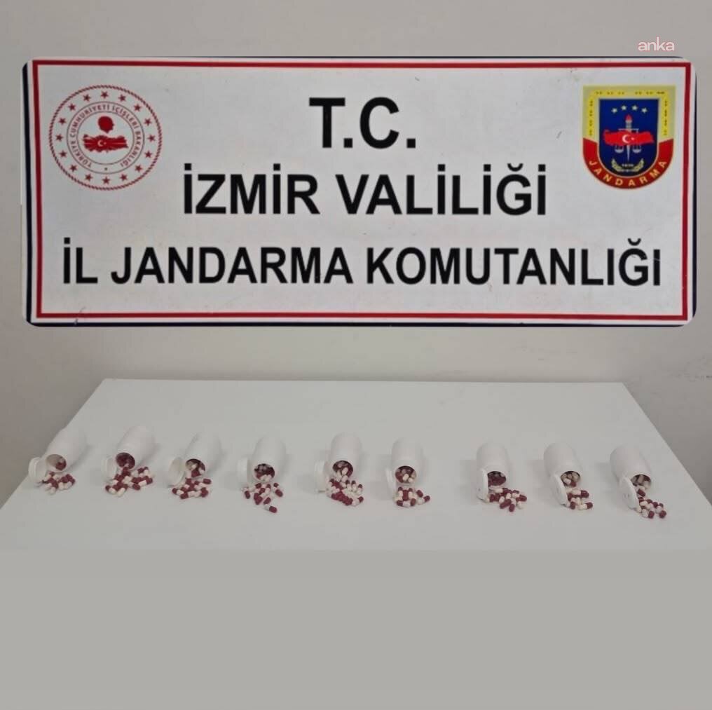 İzmir'de uyuşturucu operasyonu: 563 sentetik hap ele geçirildi