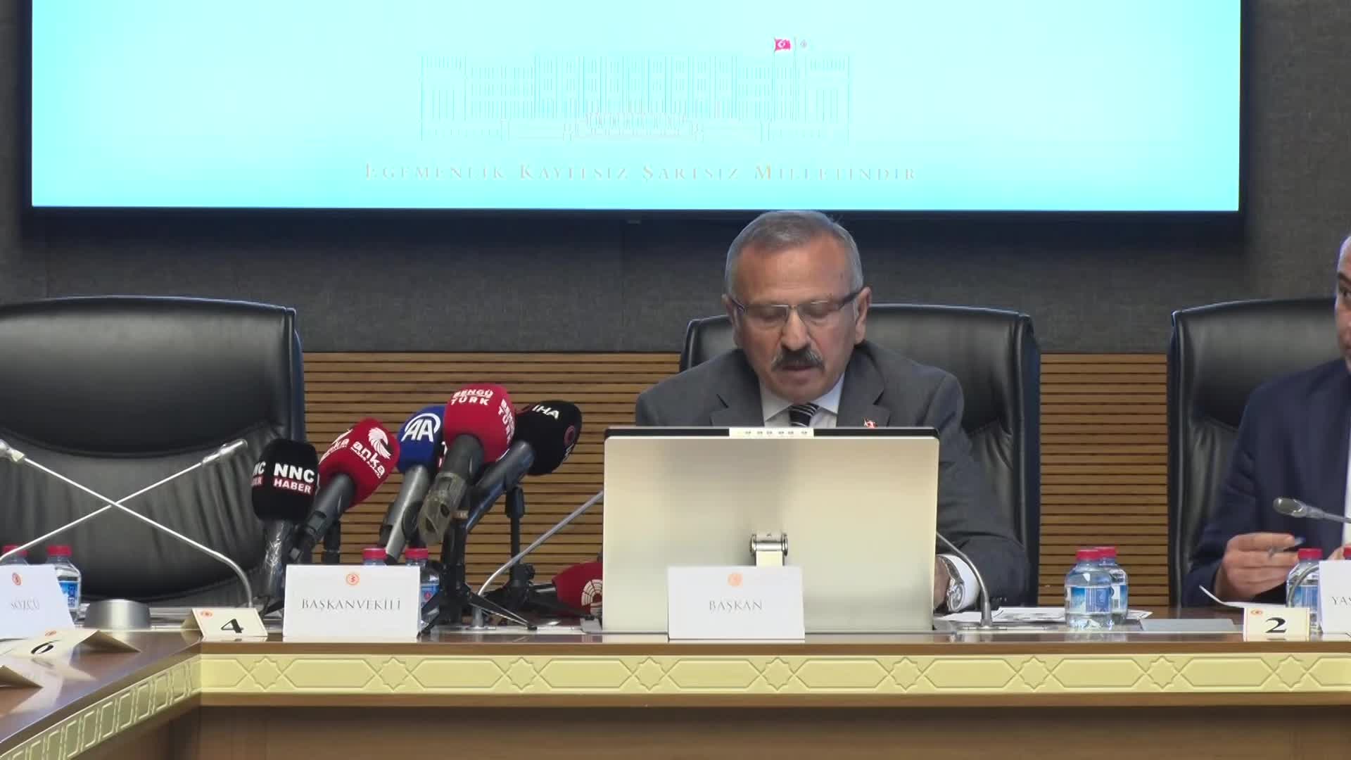 TBMM Şanlıurfa ve Kahramanmaraş Okul Olaylarını Araştırma Komisyonu...  Psikiyatr Candansayar: 2023 depremi sonrasında derin toplumsal yarılmanın, Maraş'taki şiddet saldırısı ile ilişkisini görmemiz gerekiyor