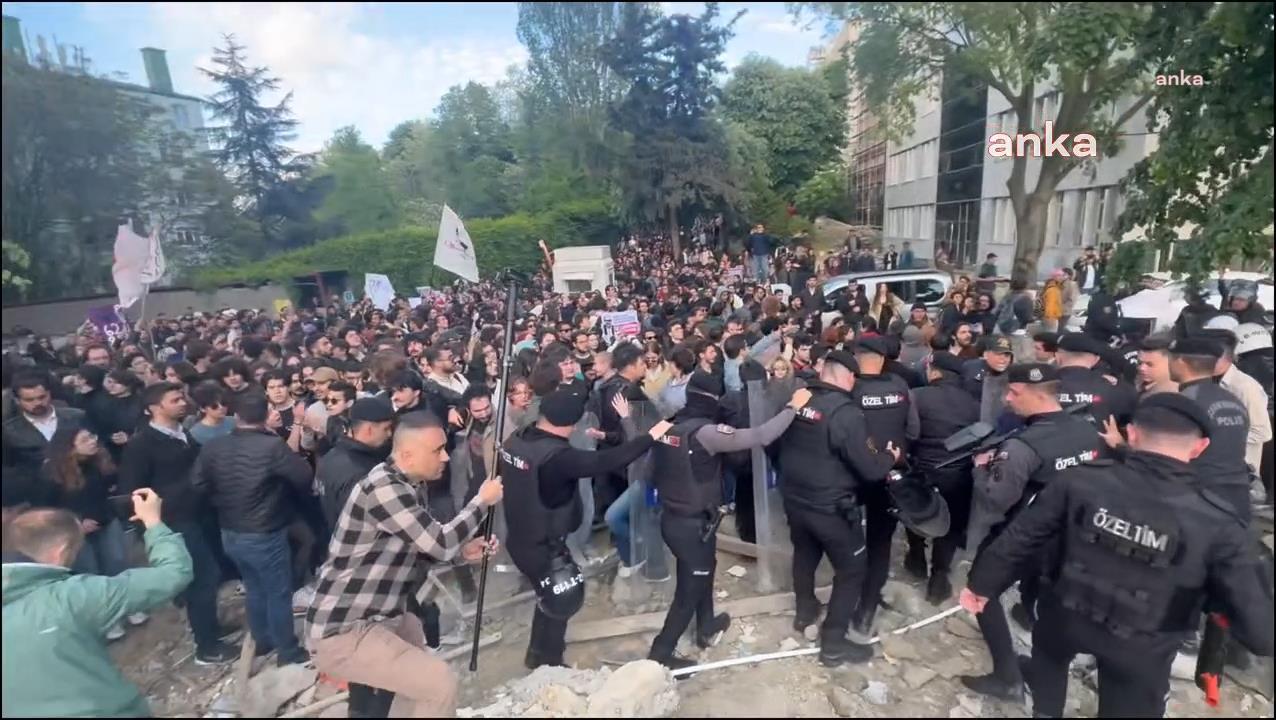 Boğaziçi’nde Nurettin Yıldız protestosu davası: Savcıdan T24 muhabiri Can Öztürk’e beraat, 14 öğrenciye ceza talebi