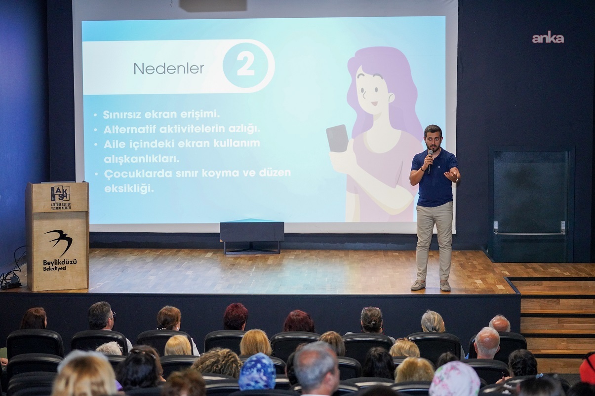 Beylikdüzü’nde ekran bağımlılığına karşı farkındalık semineri