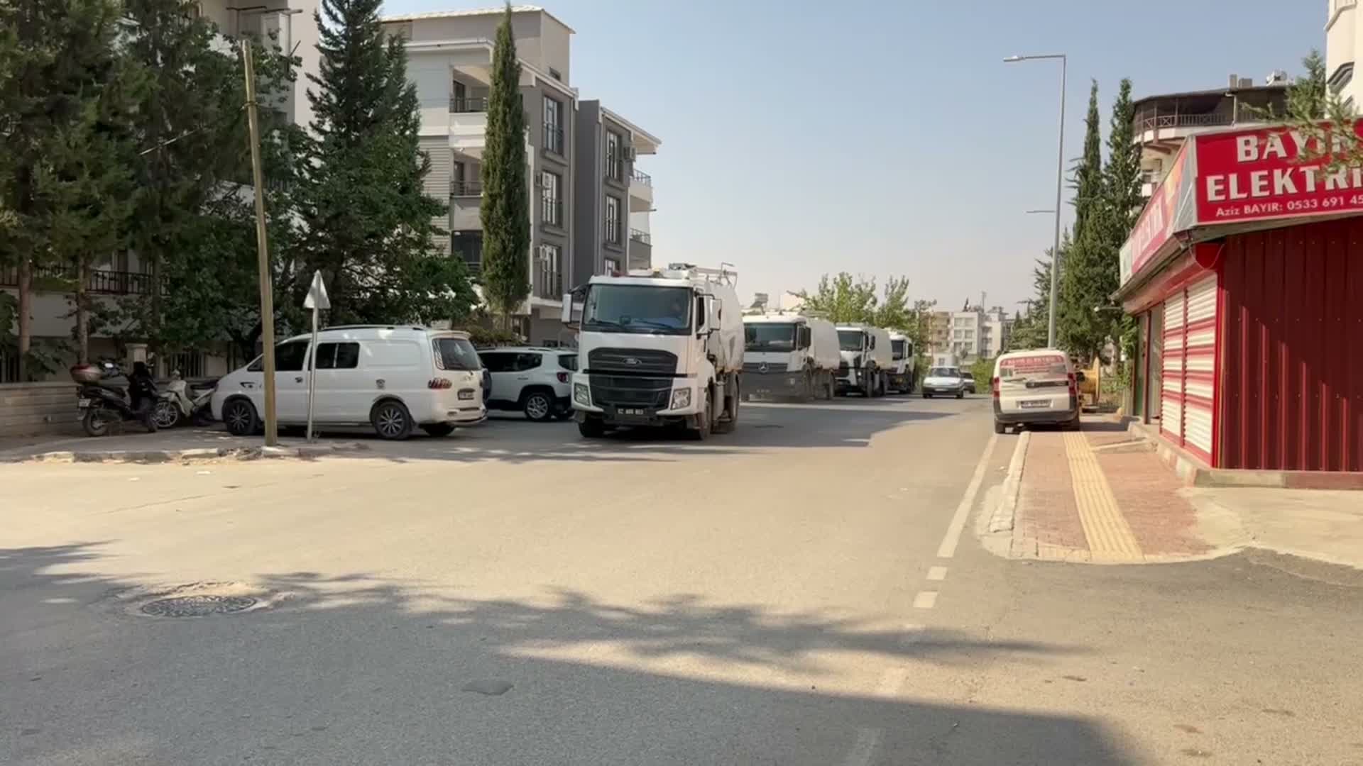 Adıyaman Belediyesi’nden toz ve çevre kirliliğine karşı temizlik çalışması