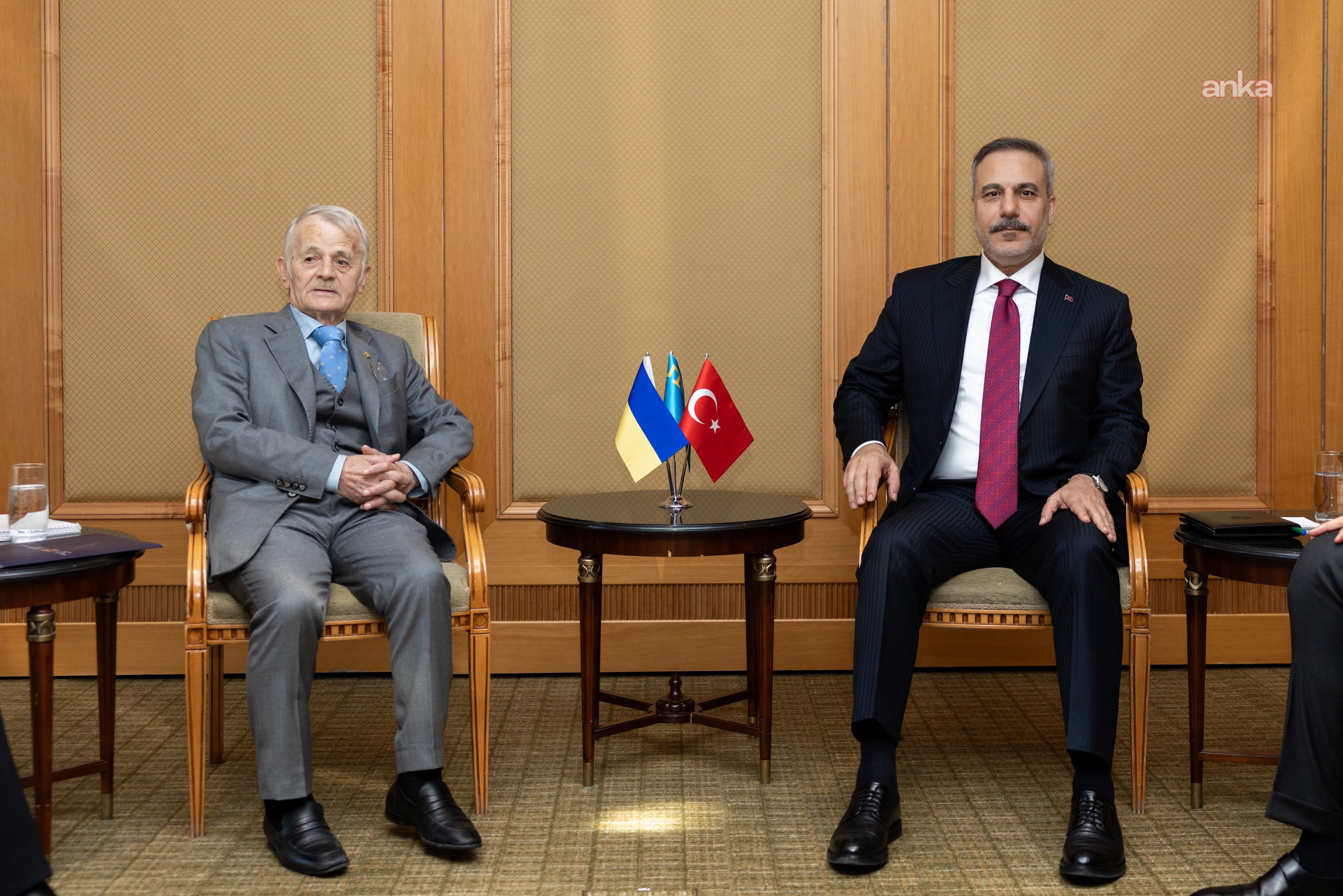 Bakan Fidan, Kırım Tatar liderleriyle Kiev'de görüştü