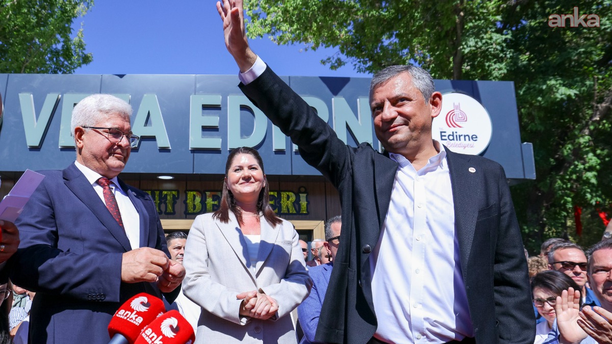 Özgür Özel: "İktidara geleceğiz bütün otoyolları devletleşt…