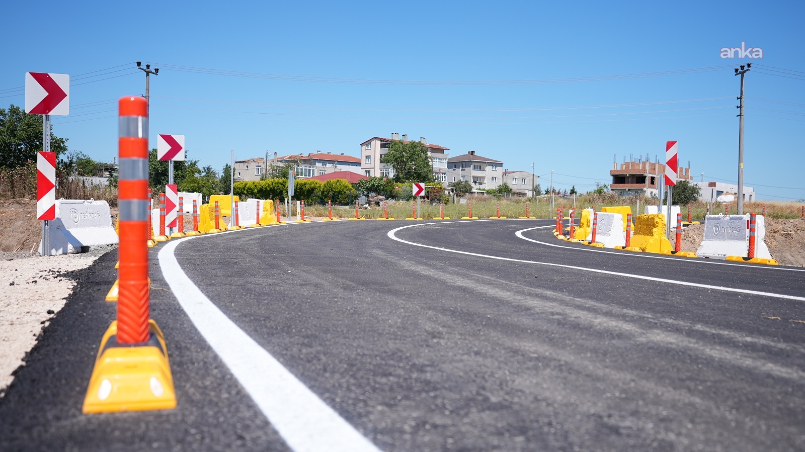 Tekirdağ’ın Velimeşe Mahallesi’nde alternatif yol trafiğe açıldı