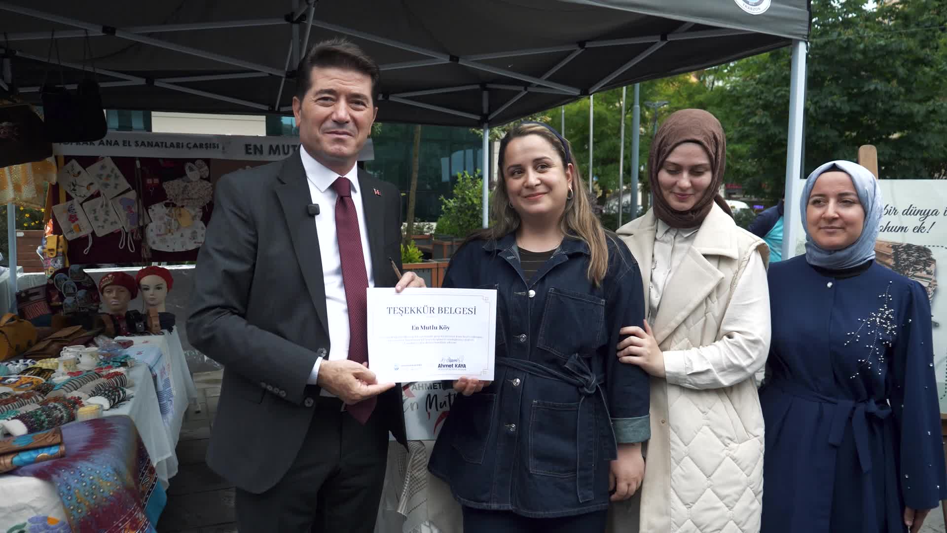 Ortahisar'da el emeği ürünler, El Sanatları Kursları Yılsonu Sergisi’nde görücüye çıktı