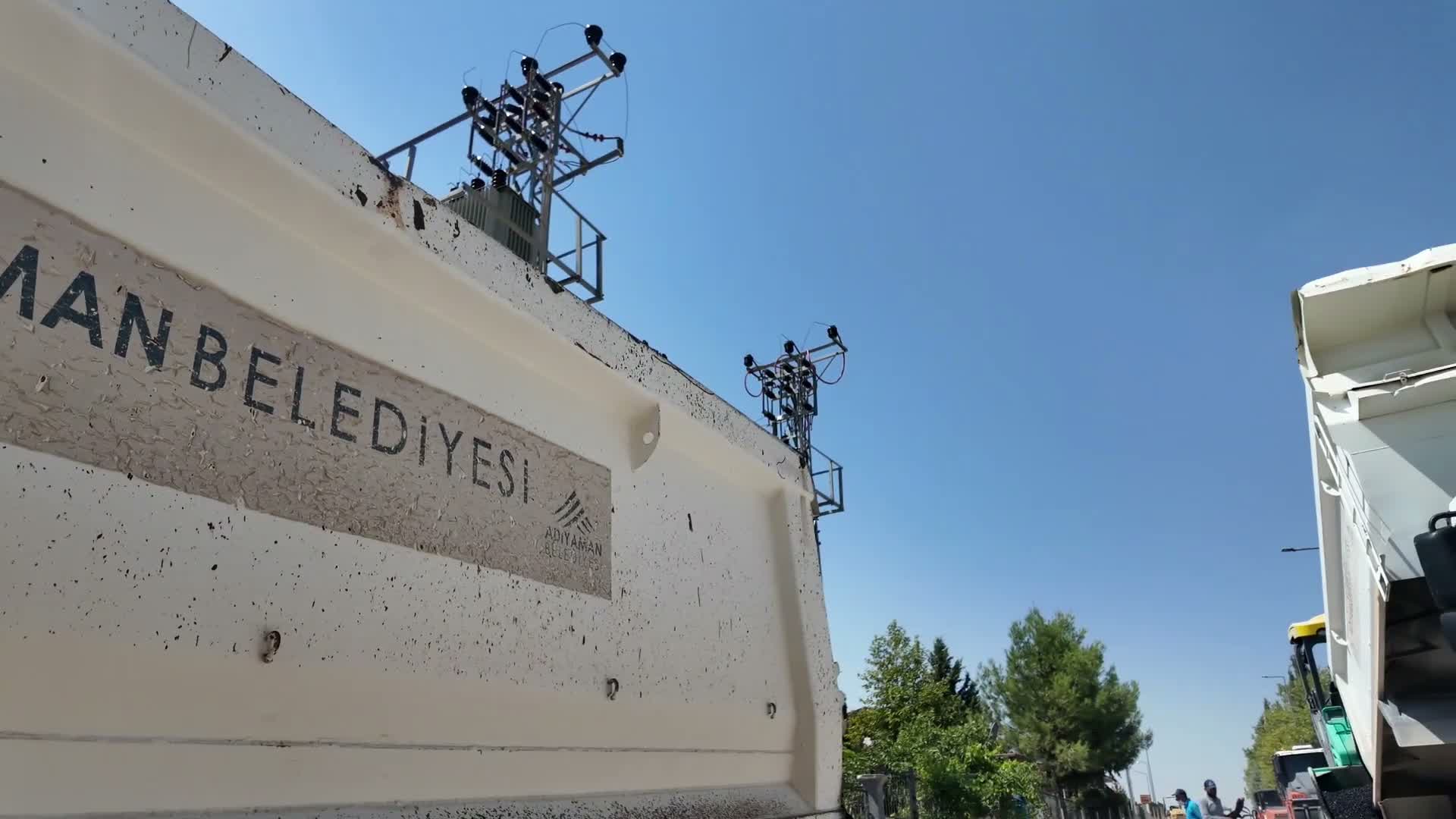Adıyaman Belediyesi, okullar bölgesinde asfalt çalışmalarını tamamladı