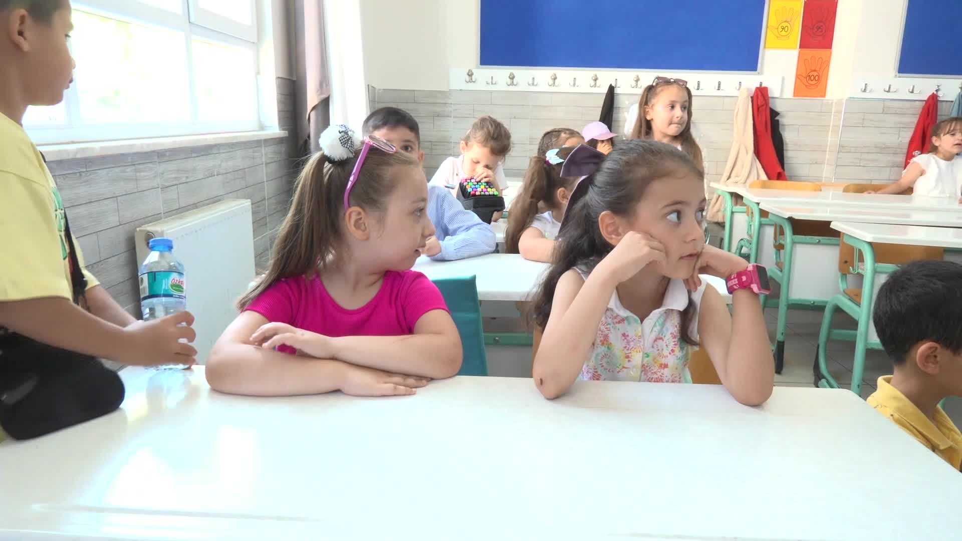 Osmangazi Belediye Başkanı Aydın, öğrencilerin karne heyecanına ortak oldu