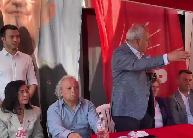 CHP’li Bakırlıoğlu’ndan Akhisar’da “kurultay” çağrısı: “Sandığı getirin”