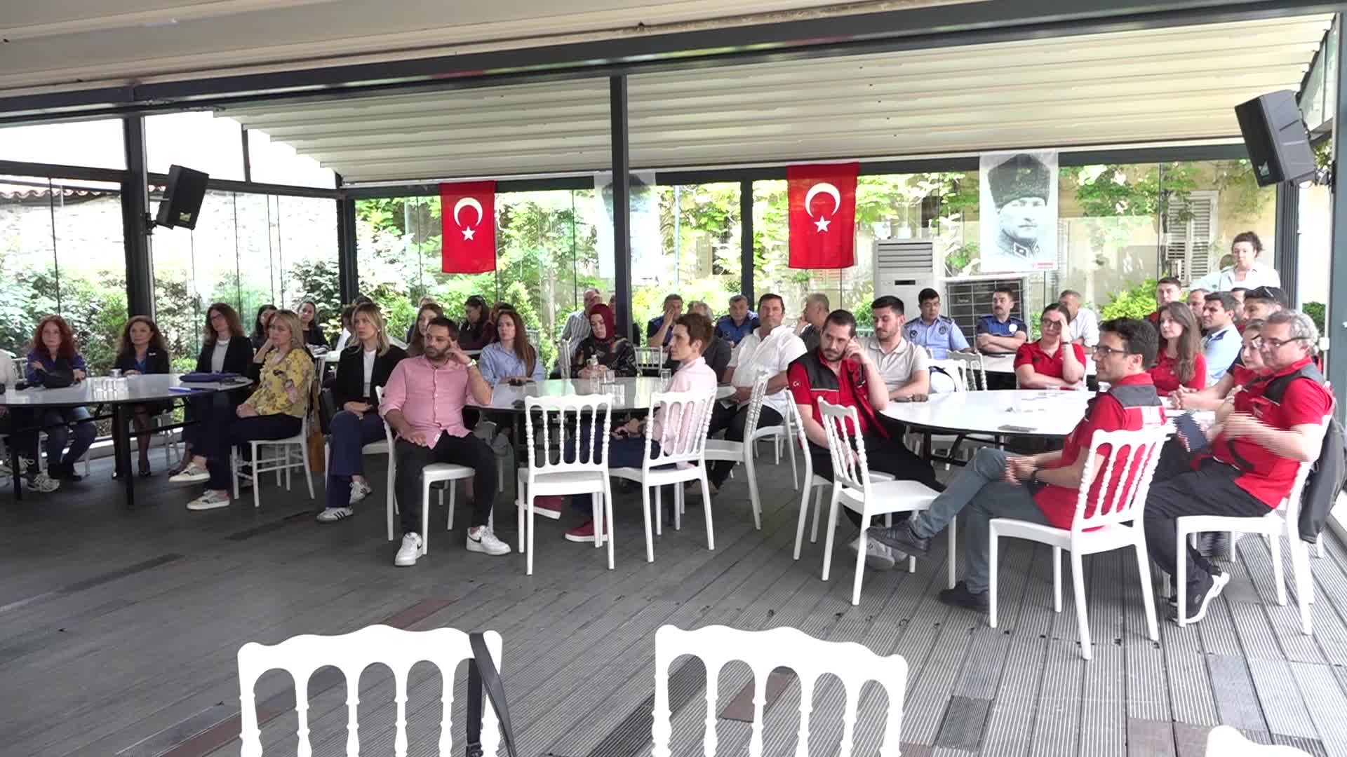 Bornova’da orman yangınlarının nedenleri ve çözüm yolları masaya yatırıldı