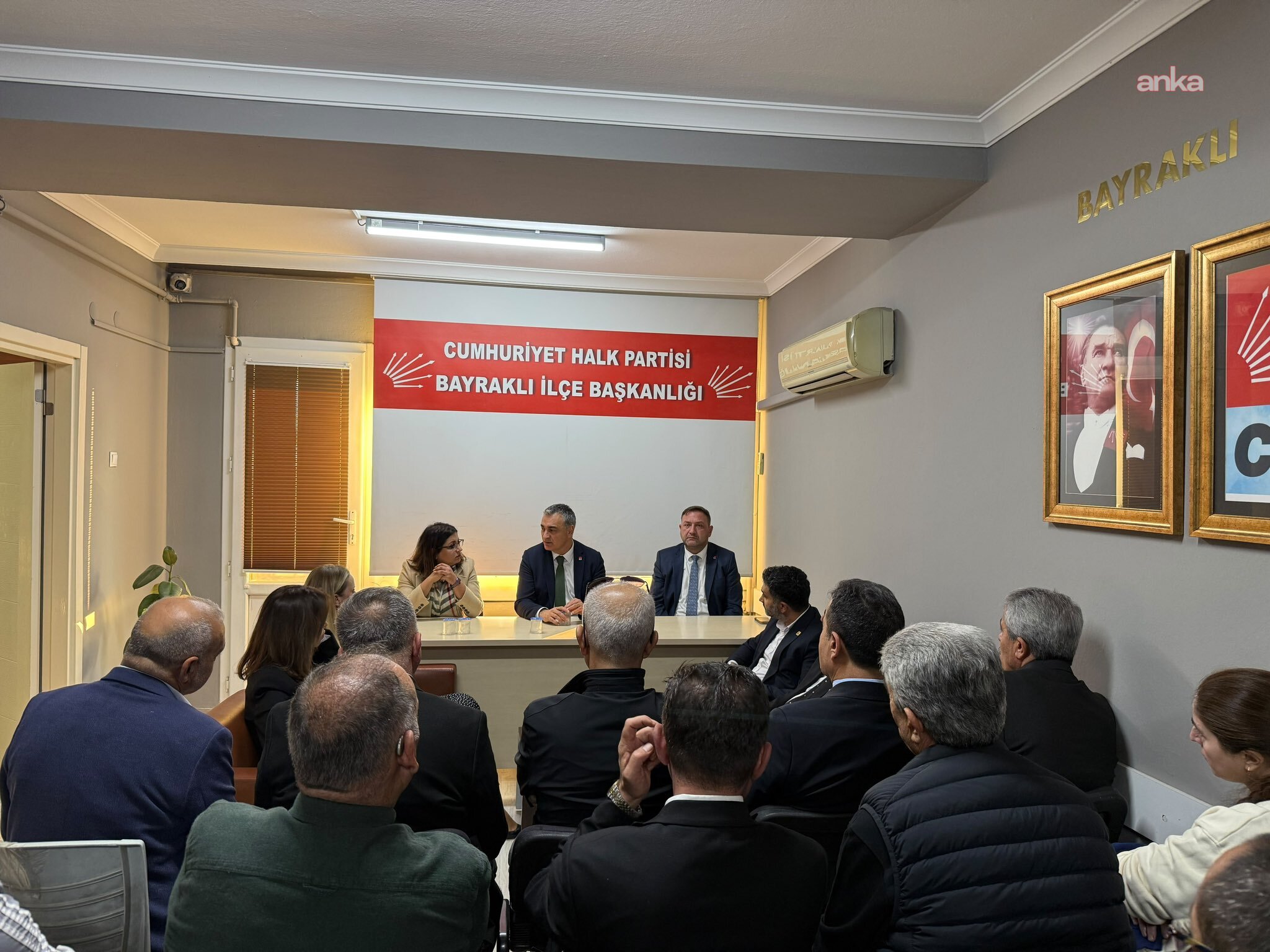 CHP Sözcüsü Müslim Sarı'dan, Bayraklı İlçe Başkanı Didem Gültekin'e ziyaret