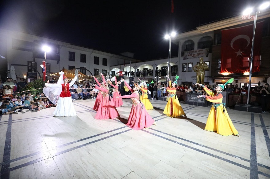 Menderes'te "Mandalina Çiçeği Festivali" coşkusu