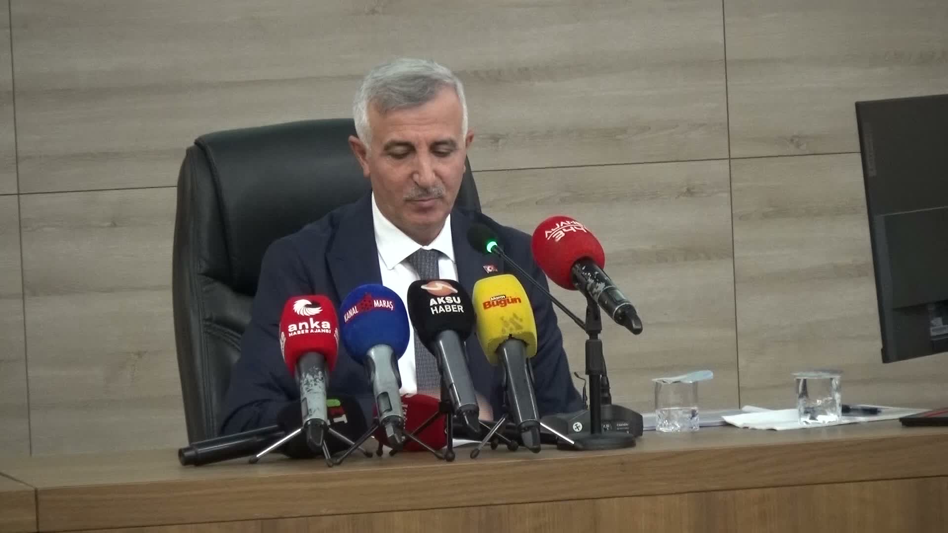 Kahramanmaraş Valisi Ünlüer: "Konteyner iş yerlerinin tamamı kaldırılacak"
