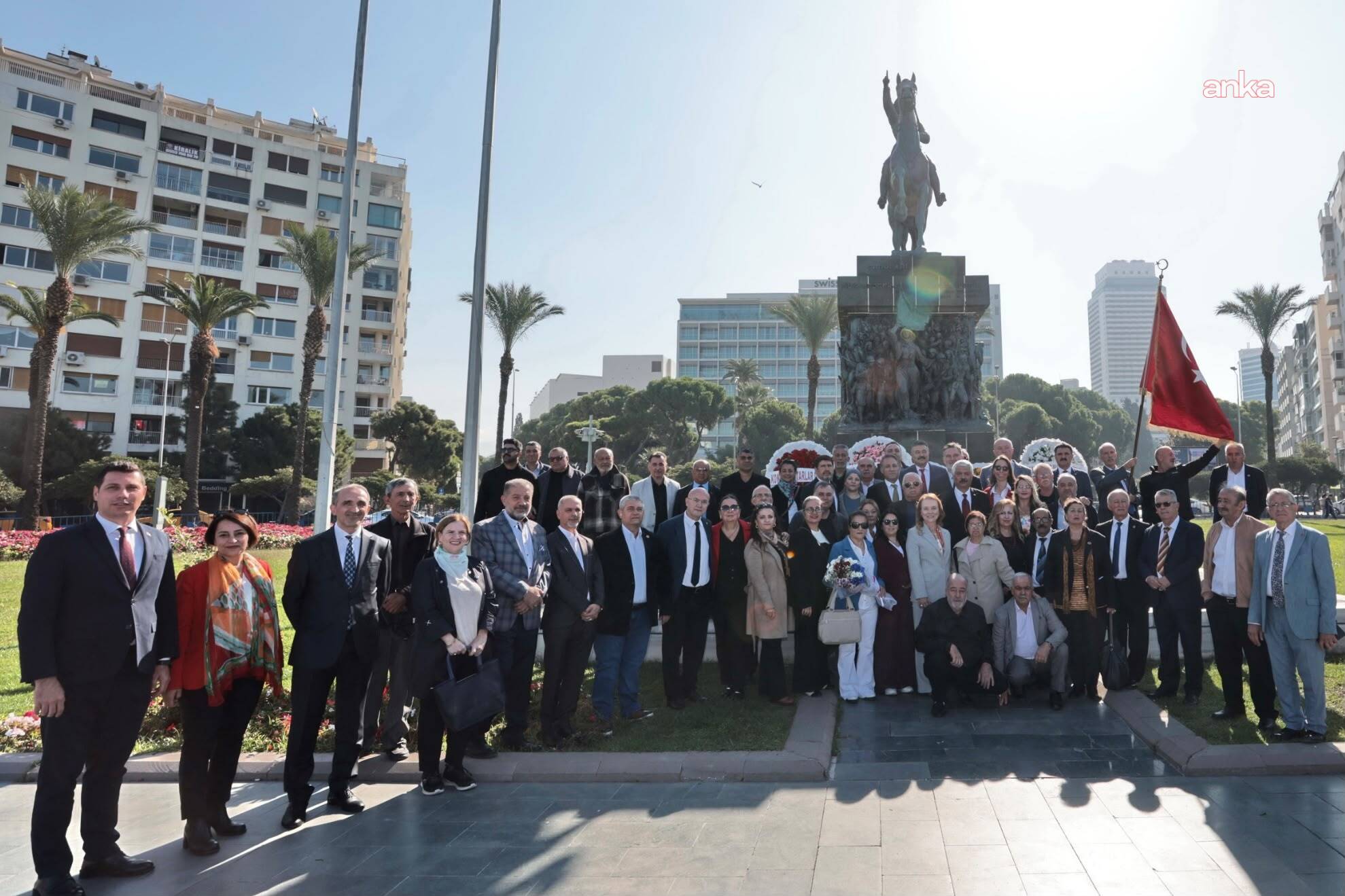 Konak Belediye Başkanı Mutlu’dan muhtarlara: “Sizler bizim en yakın çalışma arkadaşlarımızsınız”