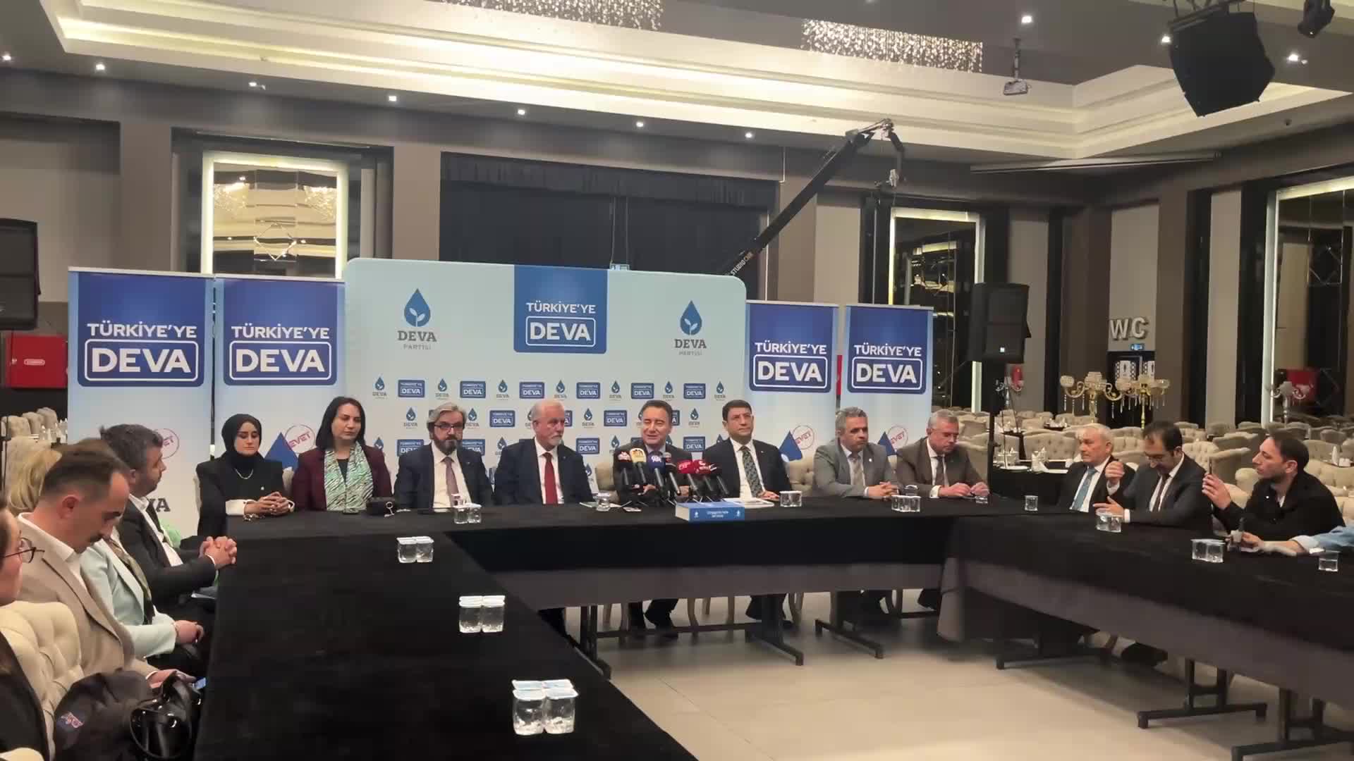 Ali Babacan: Türkiye'de ekonominin düzelmesi için öncelikle adalet lazım