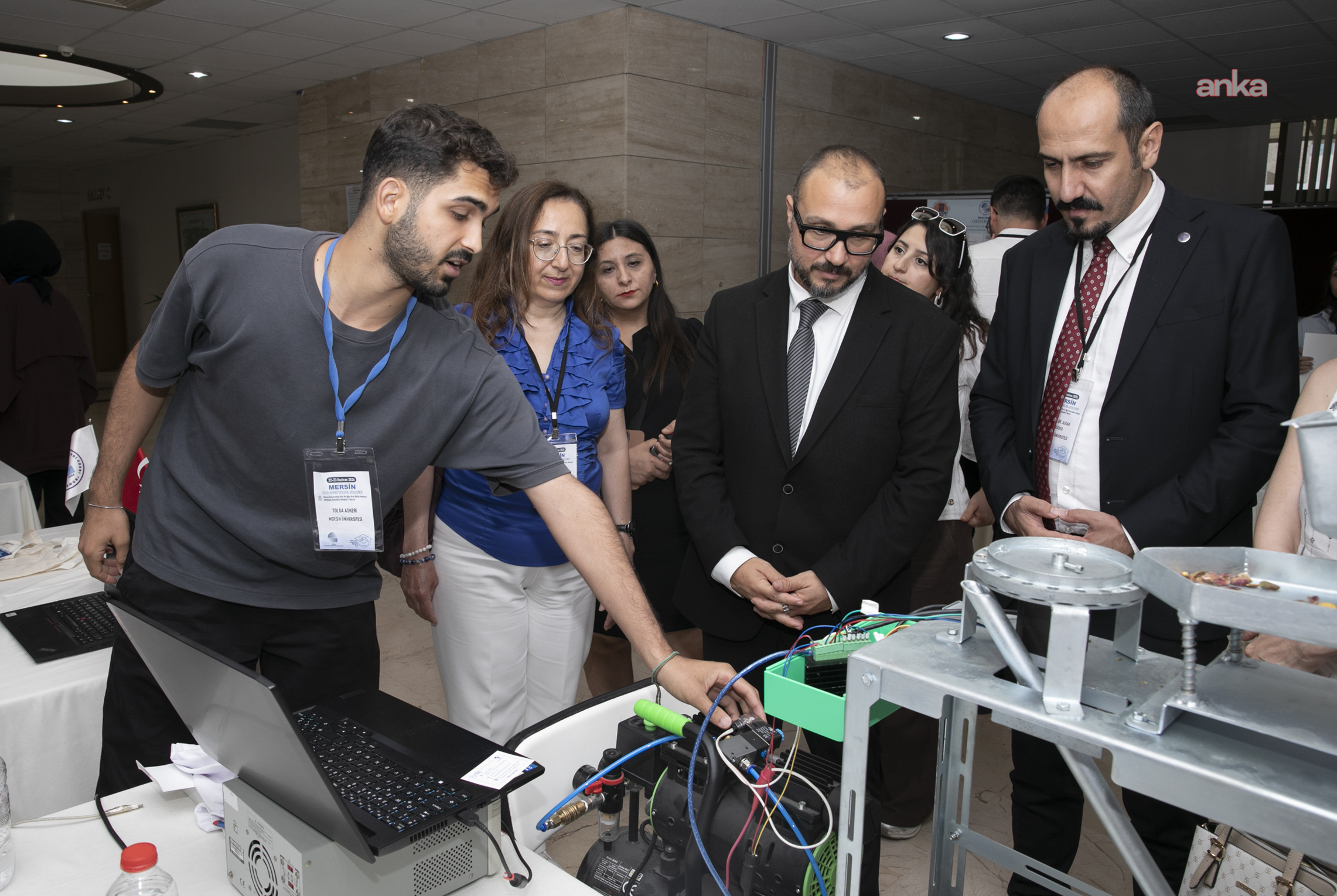 Mersin Büyükşehir Belediyesi, gençlerin kariyerini destekleme devam ediyor