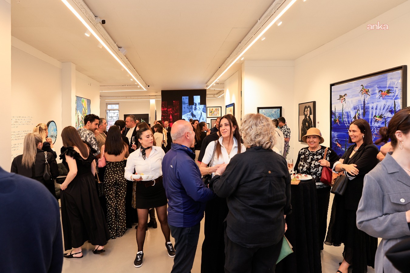 Ustaların eseri “Sanat Dolu 16 Yıl” sergisinde