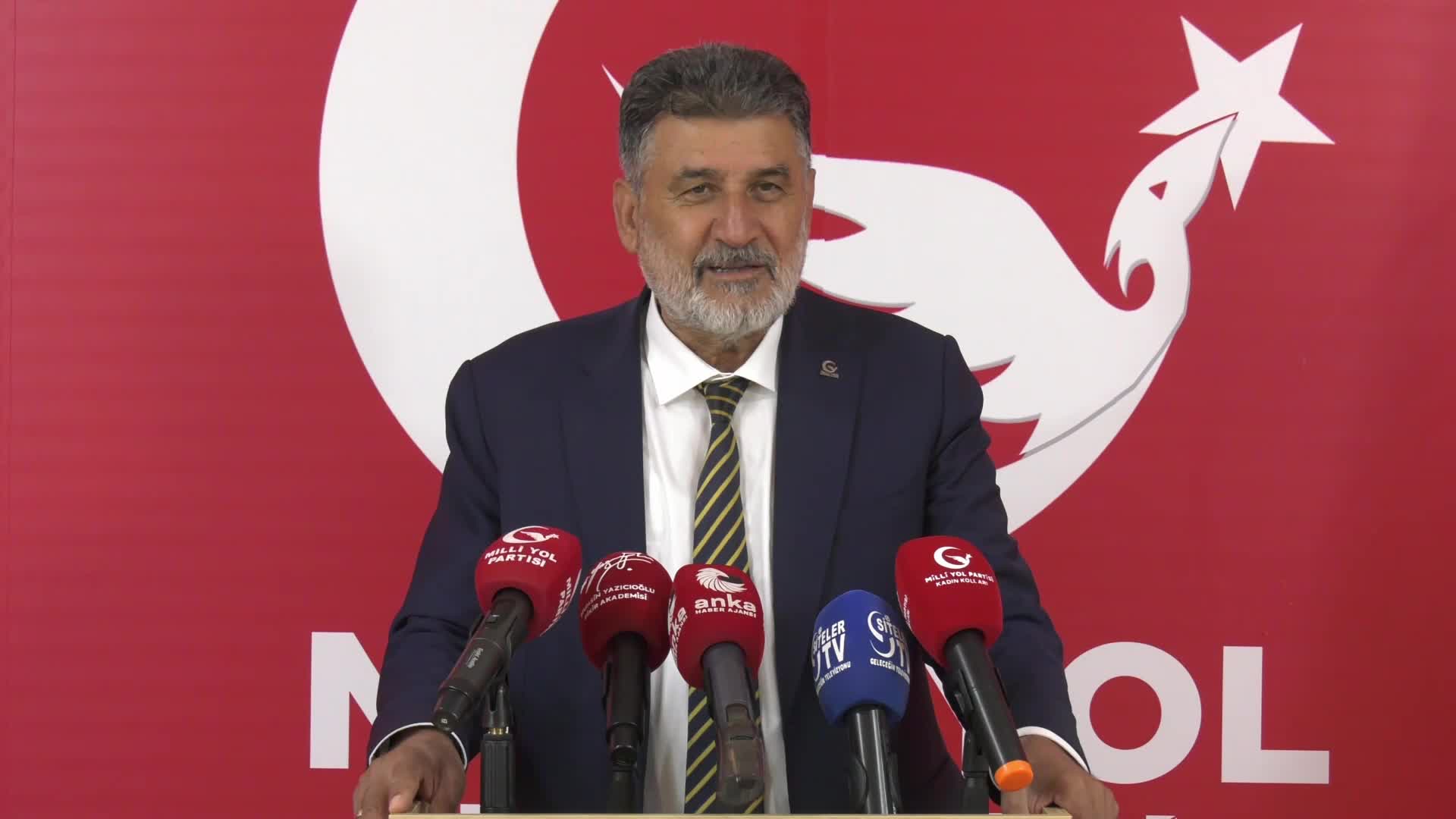 Remzi Çayır: "Biz kişilerin, partilerin çıkarı için anayasa değişimine ‘hayır’ diyoruz, değişecekse millet değiştirecek"