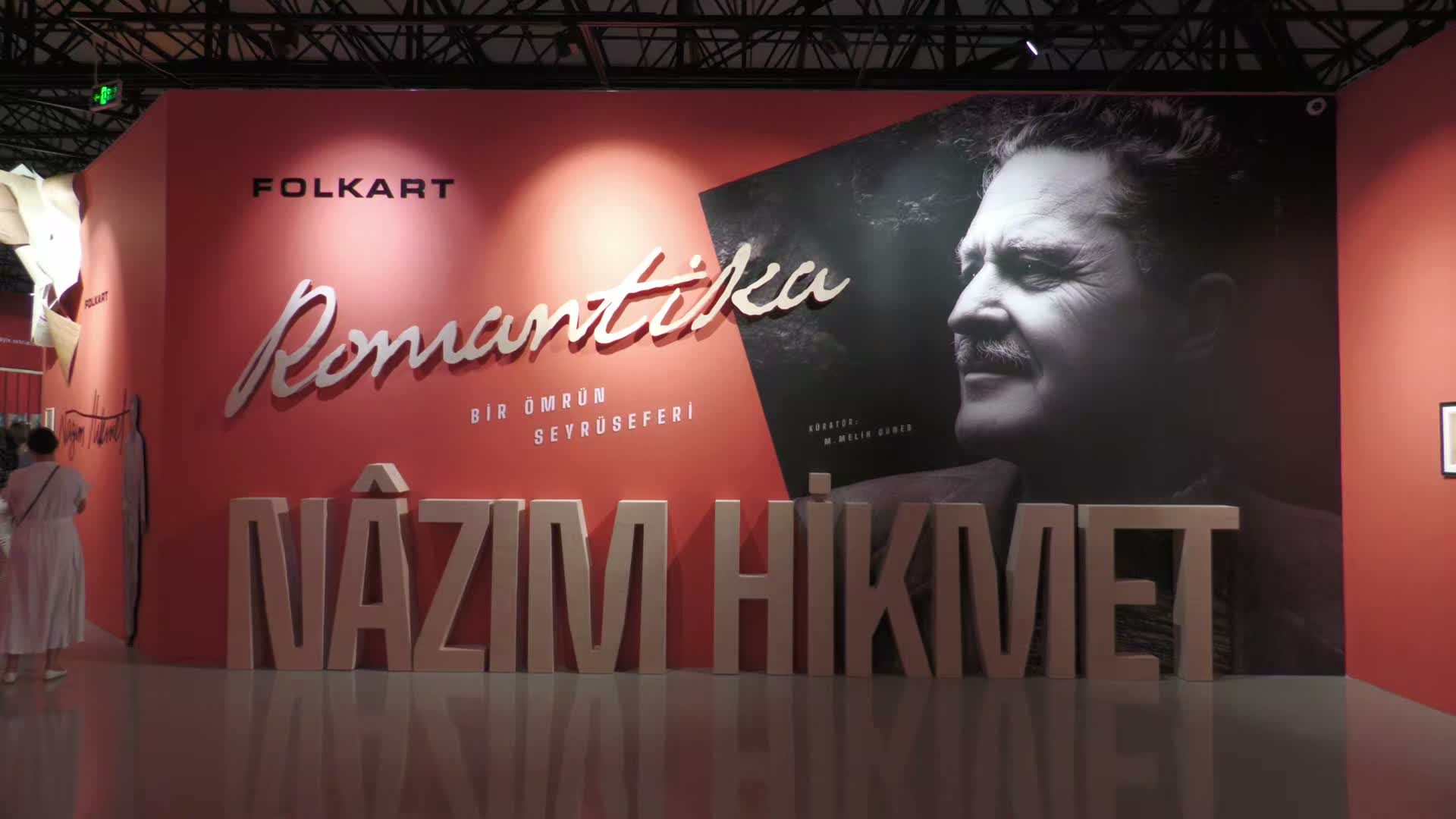 Nâzım Hikmet’in yaşamını anlatan “ROMANTİKA” sergisi İzmir’de açıldı