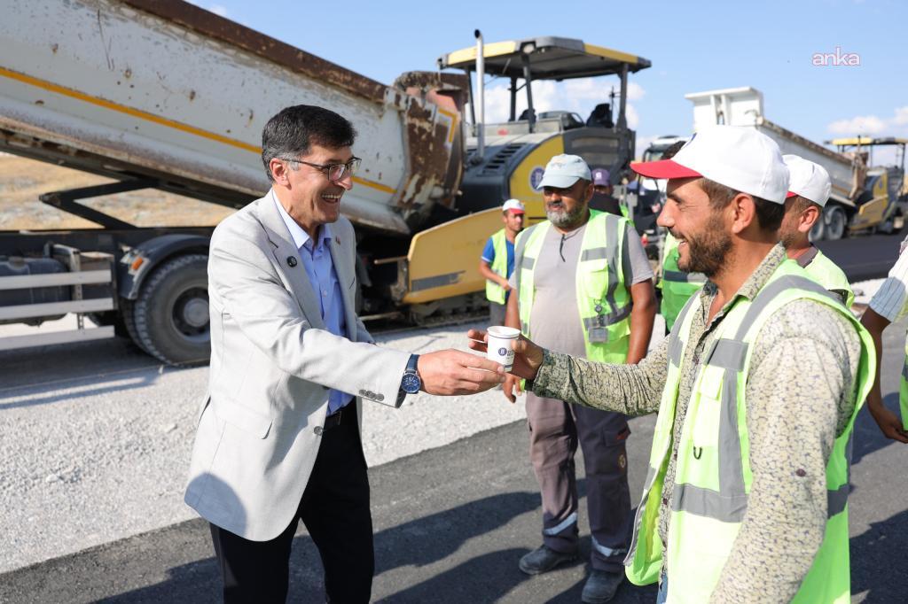 Kütahya Belediyesi’nden Akkent Mahallesi’nde asfalt çalışması