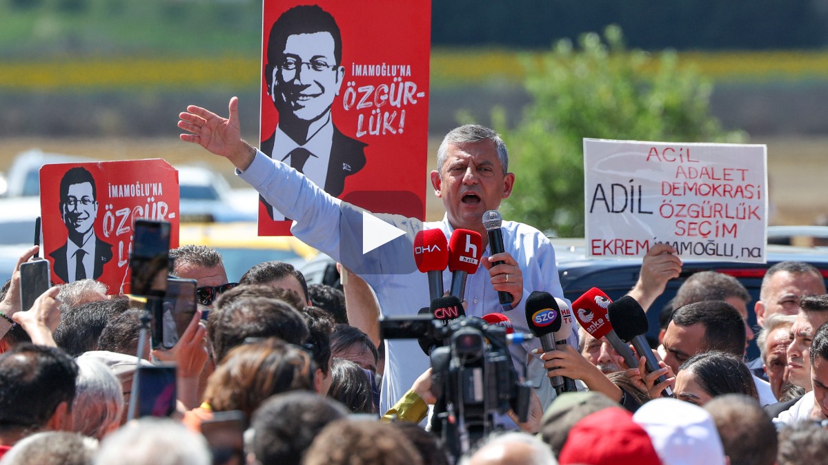 Özgür Özel: "Ekrem İmamoğlu'nun savunma hakkını size kısıtlatmayacağız"