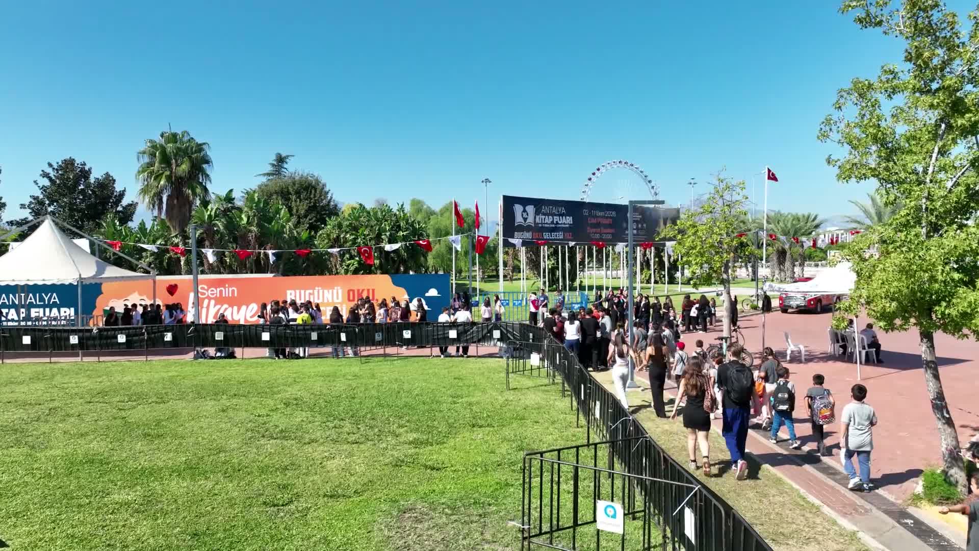 Antalya Kitap Fuarı, kenti kültür ve edebiyatın merkezine dönüştürüyor
