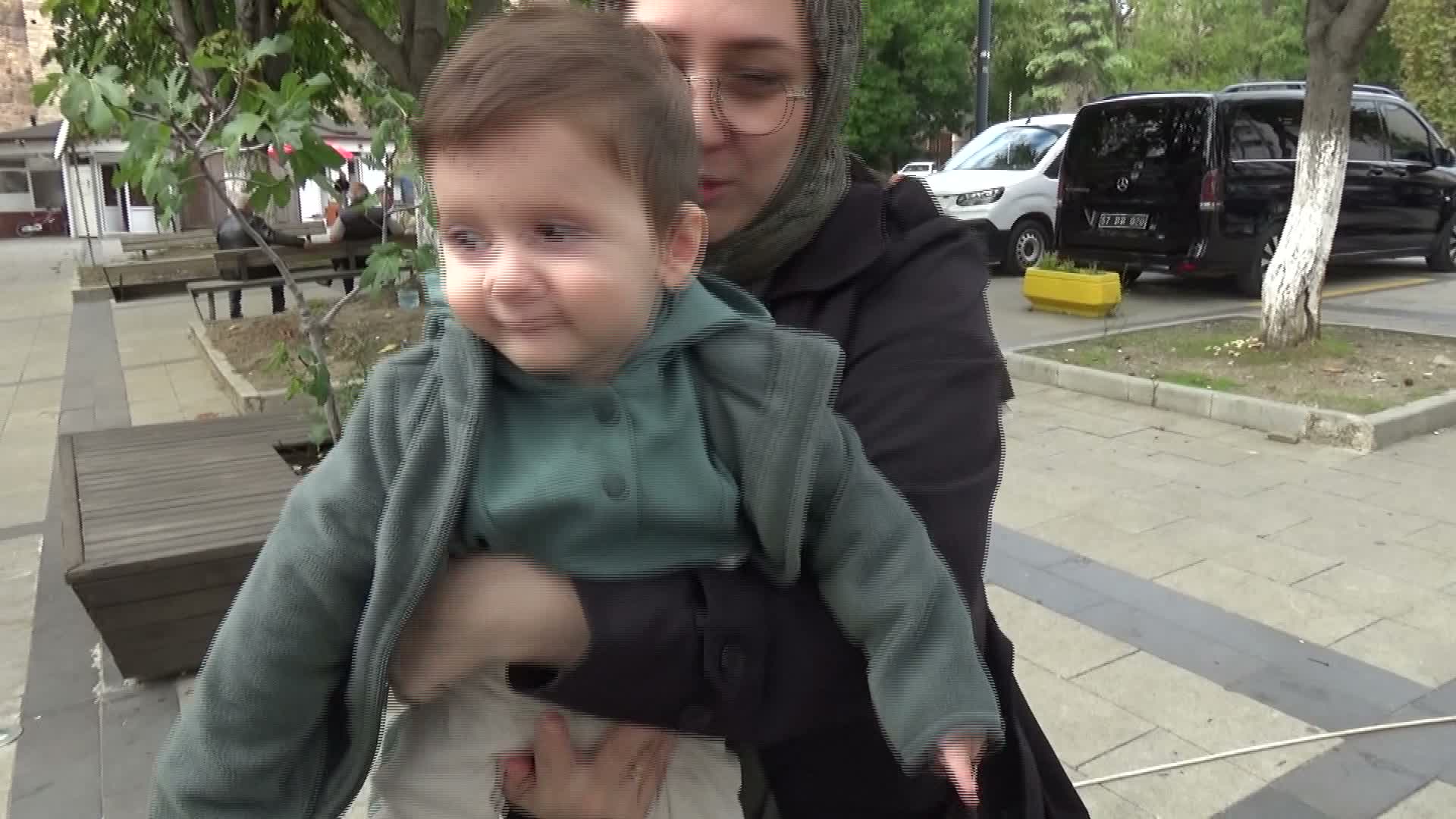 SMA Tip-1 hastası Uras bebek Almanya'daki tedavisinin ardından Sinop'a geldi