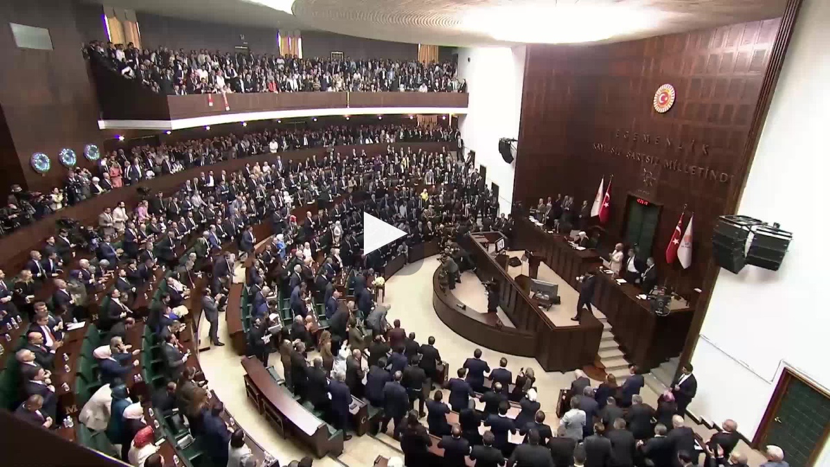 Cumhurbaşkanı Erdoğan'dan CHP'ye: "Temennimiz, saatli bir bombaya dönüşen bu krizin bir an önce aşılmasıdır"