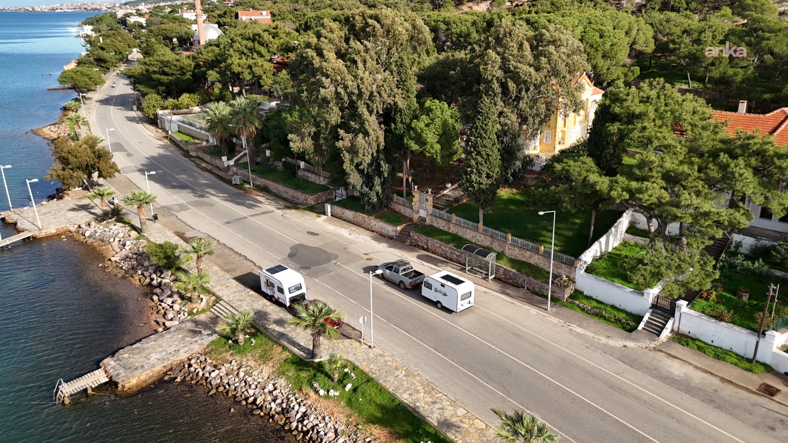 Ayvalık'ta yol kenarında karavan parkı yasaklandı