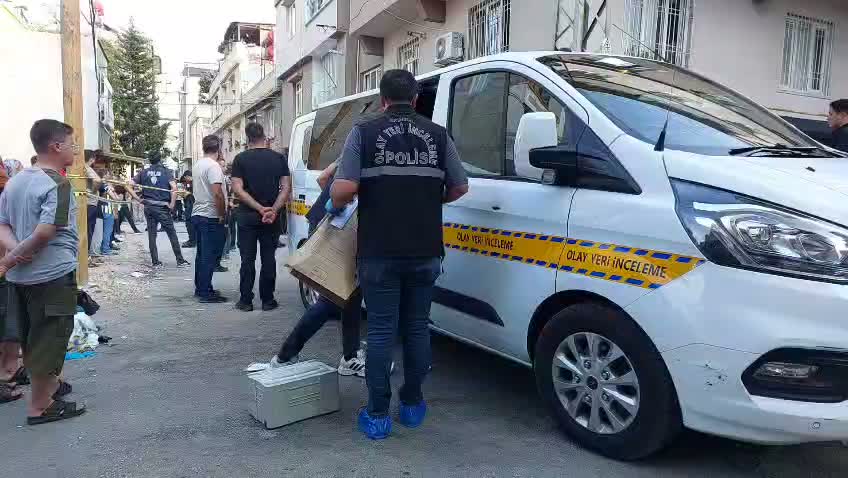 Gaziantep’te eşini öldürüp sokağa çıktı, rastgele ateş açtı: 3'ü çocuk 4 yaralı