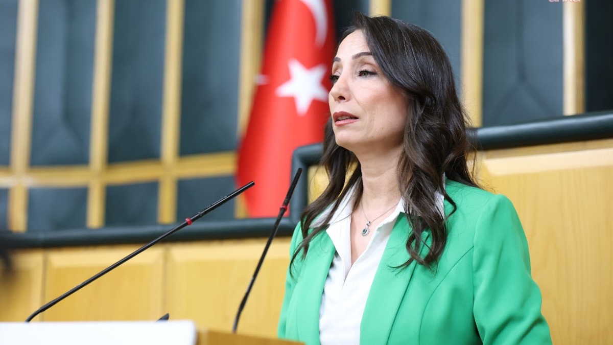 DEM Parti Grup Toplantısı.... Tülay Hatimoğulları: "Yasa için başta AKP olmak üzere Cumhur İttifakı'nın artık elini taşın altına koyması lazım"